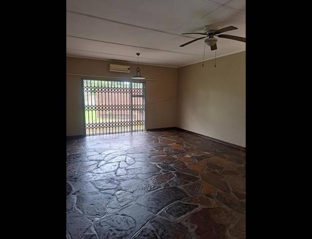 3 BEDROOM PROPERTY TO RENT IN MEER EN SEE